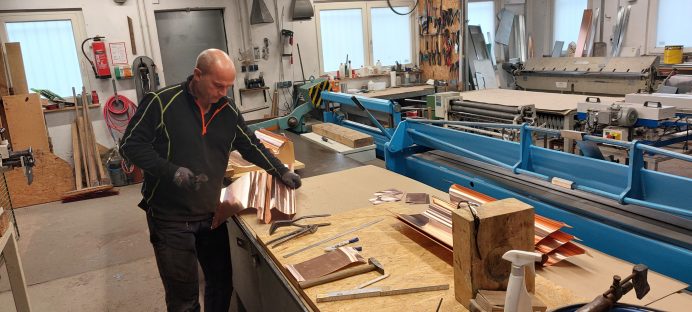 Kollegen bei der Arbeit