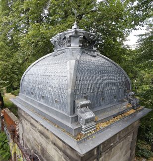 Restaurierung Nachbau Bekrönung Grabmal Fischer Friedhof Berlin